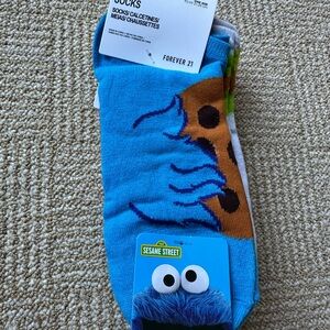 Forever 21 Sesame Street 5 pack of Ankle Socks